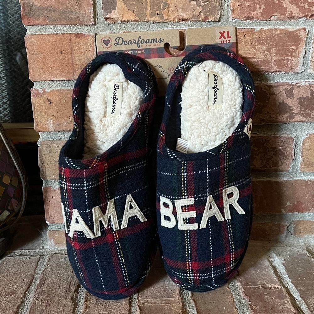 NWT Dearfoams Mama Bear Slippers